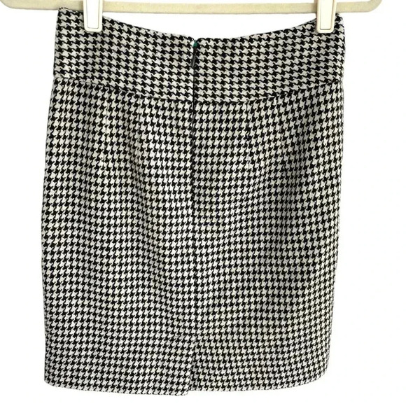 Banana Republic Houndstooth Mini Skirt Wool Blend - Picture 4 of 7